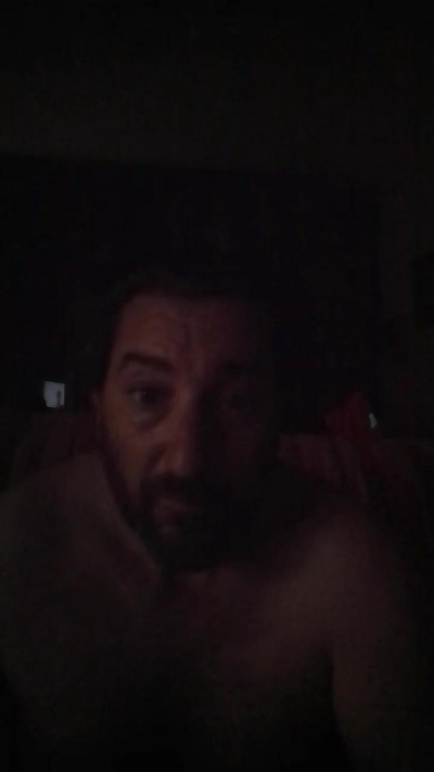 Srvillano44 live cam on Cam4