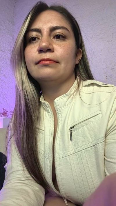 SsweetBlueberry live cam on Cam4