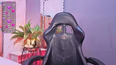 StacyHans live cam on Cam4
