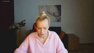 Stacy_West live cam on Cam4