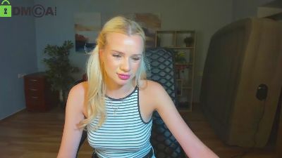 Stacy_West live cam on Cam4