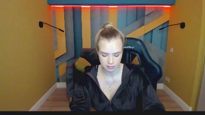 Stacy_West live cam on Cam4