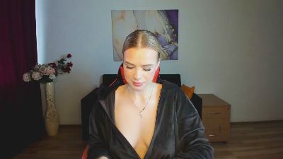 Stacy_West live cam on Cam4
