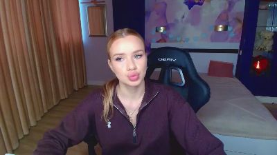 Stacy_West live cam on Cam4