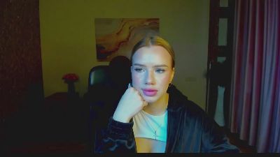 Stacy_West live cam on Cam4