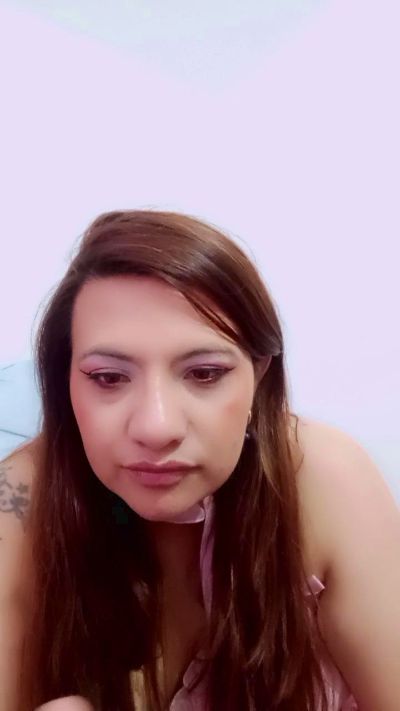 Star_rose18 live cam on Cam4