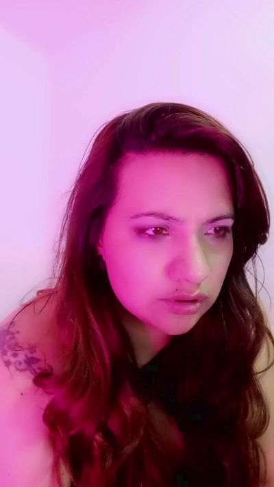 Star_rose18 live cam on Cam4