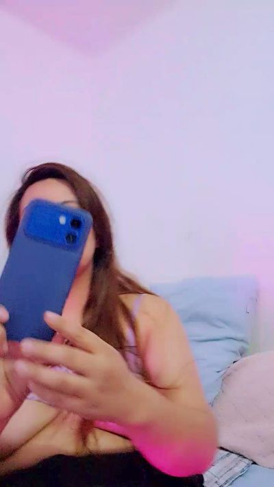 Star_rose18 live cam on Cam4