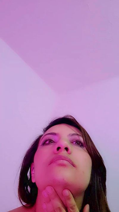 Star_rose18 live cam on Cam4
