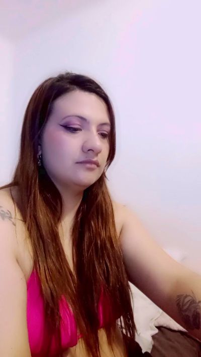Star_rose18 live cam on Cam4