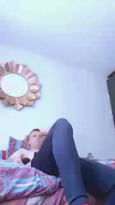 Stardawg420 live cam on Cam4