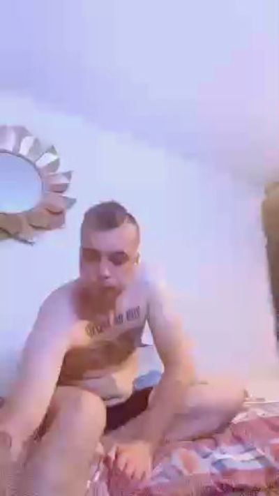 Stardawg420 live cam on Cam4