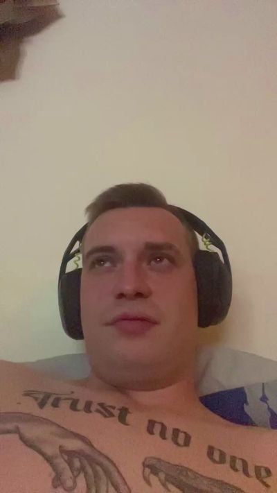 Stardawg420 live cam on Cam4