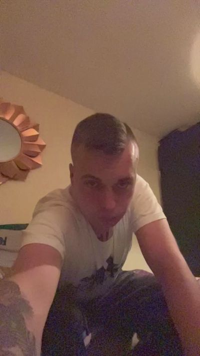 Stardawg420 live cam on Cam4