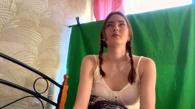 StarlaSelmon live cam on Cam4