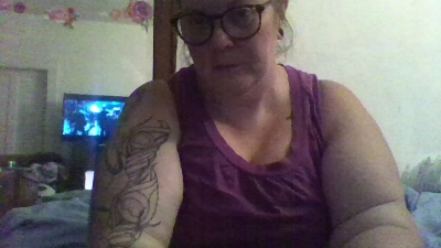Starsquirt79 live cam on Cam4