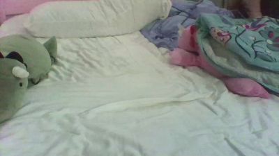 Starsquirt79 live cam on Cam4