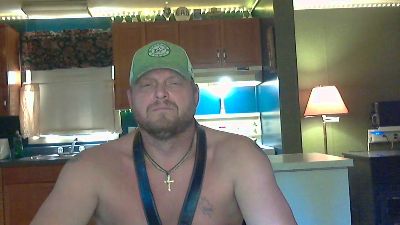 Steamjocky777 live cam on Cam4