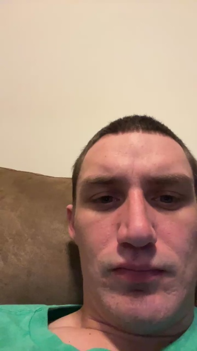 SteelersBulls6 live cam on Cam4