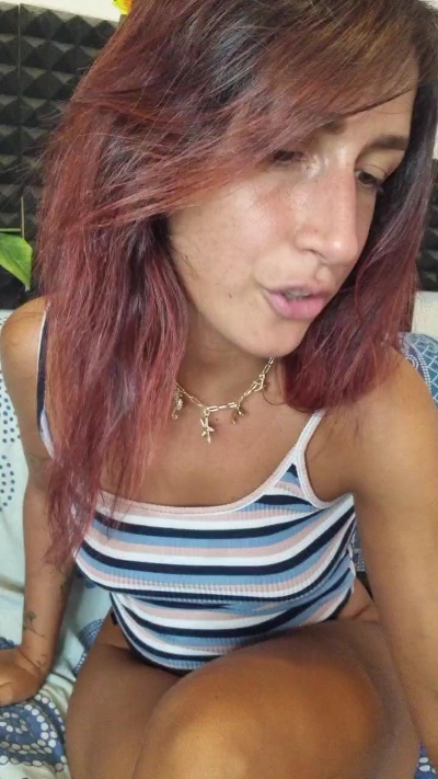 StefaniaPT live cam on Cam4