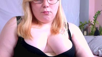 Stella_Brayn live cam on Cam4