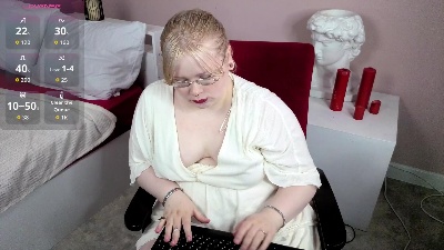 Stella_Brayn live cam on Cam4