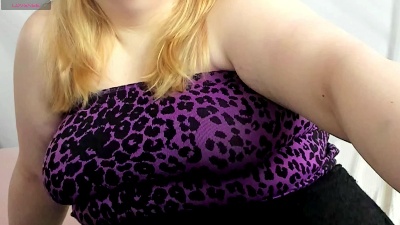 Stella_Brayn live cam on Cam4
