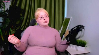 Stella_Brayn live cam on Cam4