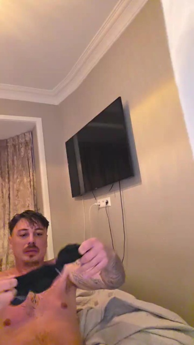 Stijf25 live cam on Cam4