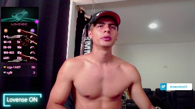 Stiven_C live cam on Cam4