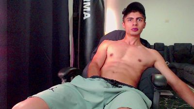 Stiven_C live cam on Cam4