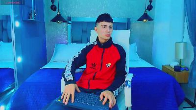 Stiwar_Fox live cam on Cam4