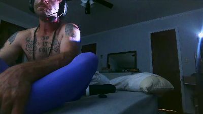Str8CuriousStud live cam on Cam4