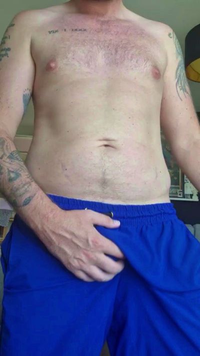 Stra1ghtguy4u live cam on Cam4