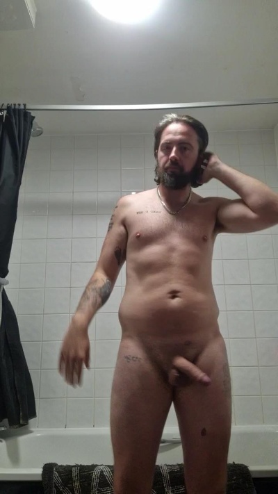 Stra1ghtguy4u live cam on Cam4