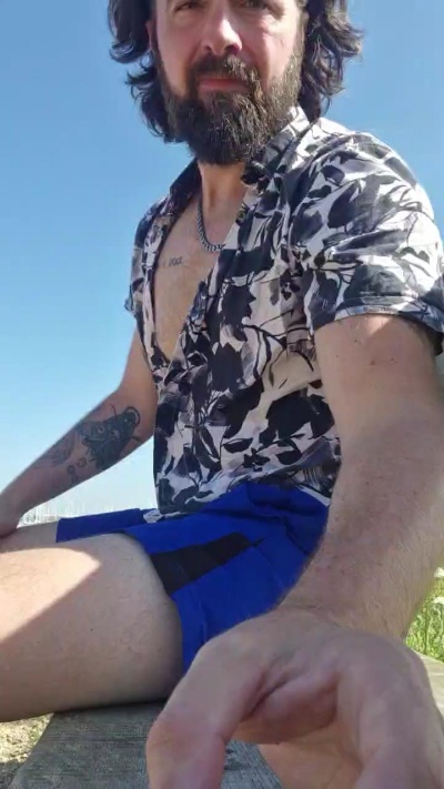 Stra1ghtguy4u live cam on Cam4