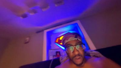 Stratwest live cam on Cam4