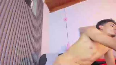 StrikeandSweet live cam on Cam4