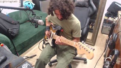 Stringin69 live cam on Cam4