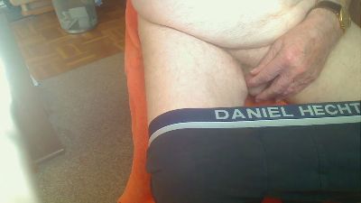 Strolchibaer live cam on Cam4