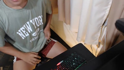 Student_cutie live cam on Cam4