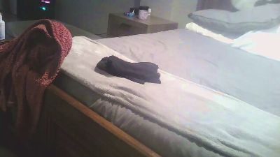 StudlyHardwood live cam on Cam4