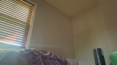 StudlyHardwood live cam on Cam4