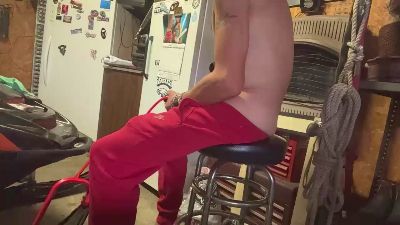 StudlyHardwood live cam on Cam4