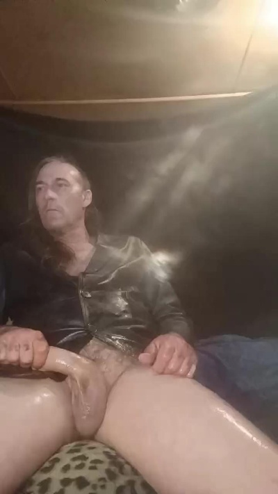 Stuntcockdouble live cam on Cam4