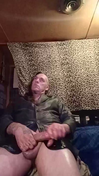 Stuntcockdouble live cam on Cam4