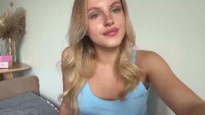 SuWangerin live cam on Cam4