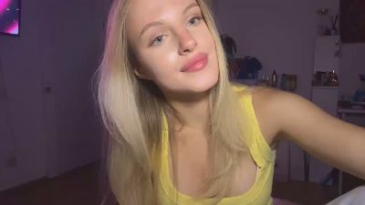 SuWangerin live cam on Cam4