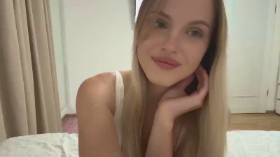 SuWangerin live cam on Cam4