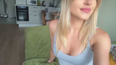SuWangerin live cam on Cam4